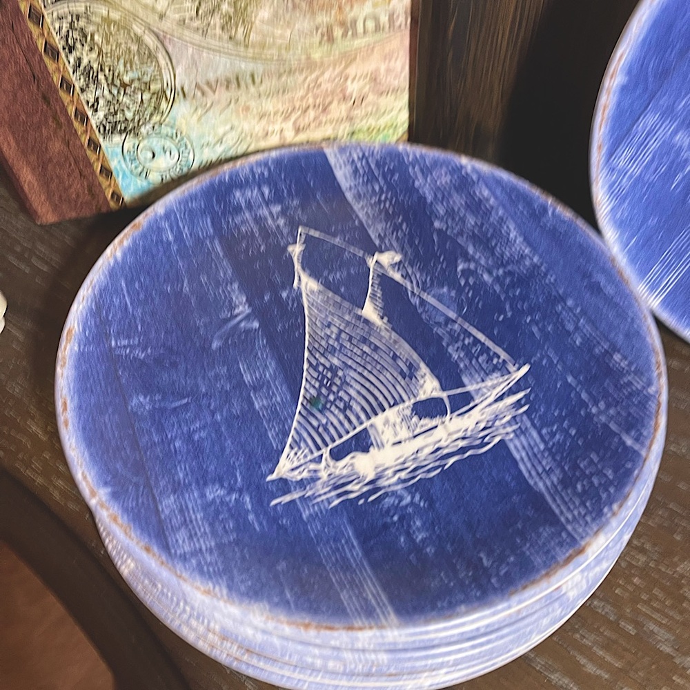 NAUTICA. PLATES